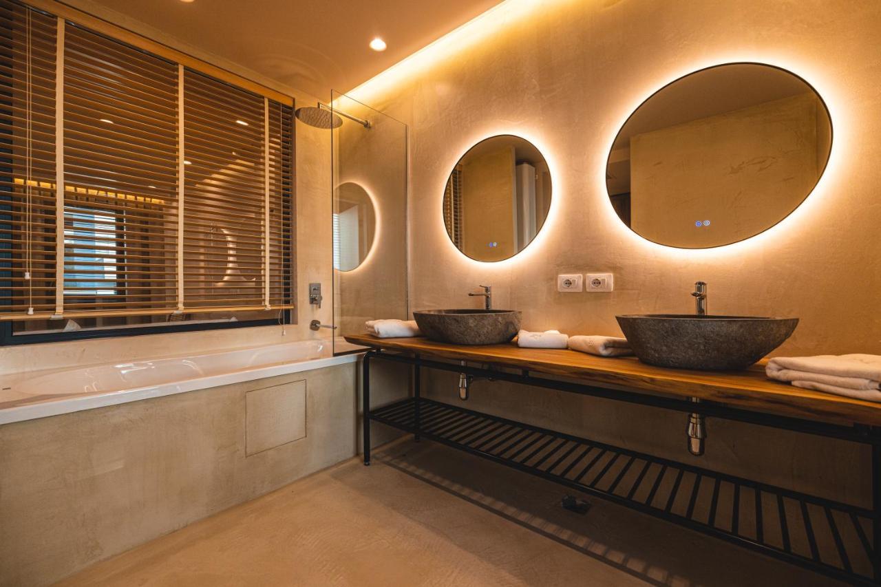 Azar Luxury Suites Vlorë Exterior foto