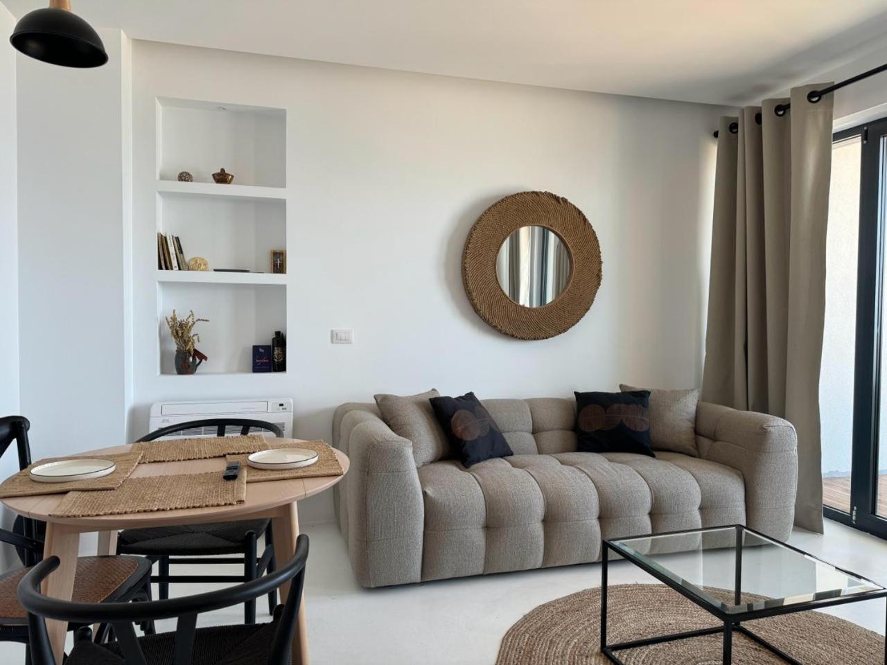Azar Luxury Suites Vlorë Exterior foto