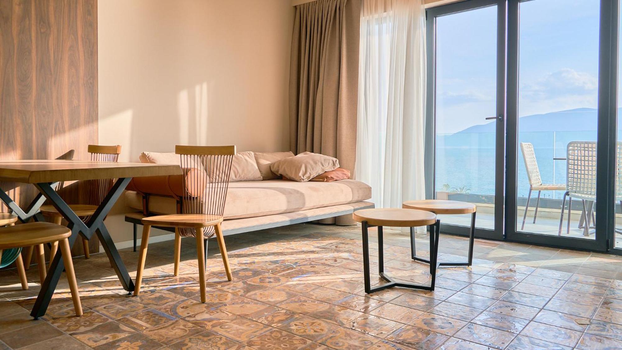 Azar Luxury Suites Vlorë Exterior foto